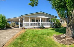 2668 MAIA LOOP, Springfield, OR 97477