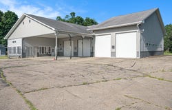 53302 US-131, Three Rivers, MI 49093