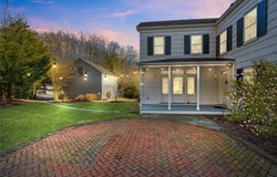 125 E Broadway, Roslyn, NY 11576