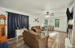 105 S Cedar St, Lindsborg, KS 67456