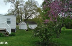 208 W Pleasant, Cincinnati, IA 52549