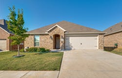 3215 Texas Trail, Aubrey, TX 76227