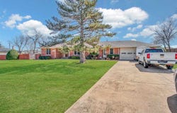 3518 NW Arlington Ave, Lawton, OK 73505