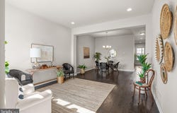 2007 GRANDSTAND Way, CHERRY HILL, NJ 08002