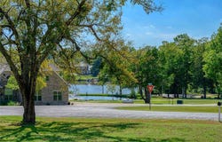 100 Pawnee Trail, Lake Kiowa, TX 76240