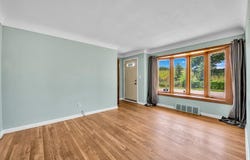 27324 Larchmont, Saint Clair Shores, MI 48081