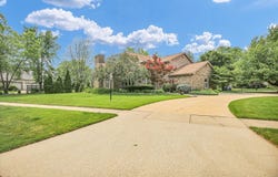 1801 Bentbrook Drive, Champaign, IL 61822