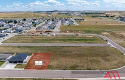 87 Royal Cir, Gillette, WY 82718