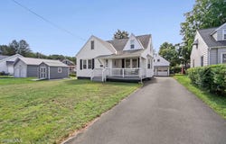 2012 Robinwood Avenue, Rotterdam, NY 12306