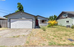 4526 DAISY St, Springfield, OR 97478