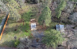 1329 W Evans Creek Road, Rogue River, OR 97537