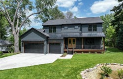 625 Ivy Falls Avenue, Mendota Heights, MN 55118