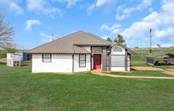 17535 E County Road 1500, Lindsay, OK 73052