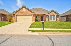 73 Bonaire Drive, Edmond, OK 73013