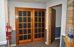 2083 KLOCKNER ROAD, TRENTON, NJ 08690