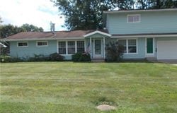 1525 Arrowhead Drive, Coshocton, OH 43812