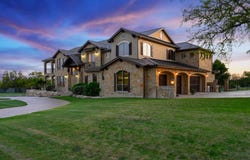 1298 Mystic PKWY, Spring Branch, TX 78070