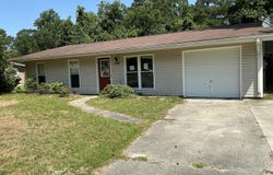 102 Tanglewood Drive, Jacksonville, NC 28540