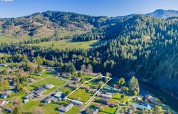 173 E DATE St, Powers, OR 97466