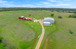 1818 E 2060 Road, Hugo, OK 74743