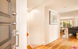 321 N Palm Dr, Beverly Hills, CA 90210