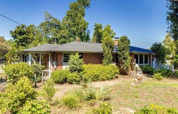 121 Woodside Parkway, West Columbia, SC 29170