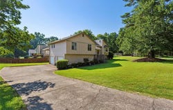 3784 Junction Drive NW, Kennesaw, GA 30144