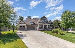 1621 Dutch Lake Drive, Minnetrista, MN 55364