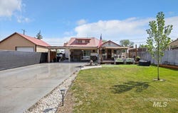 320 14th Ave N, Buhl, ID 83316