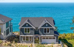54150 S BEACH RD, Neskowin, OR 97149