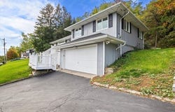 4656 West Lake Road, Canandaigua Town, NY 14424