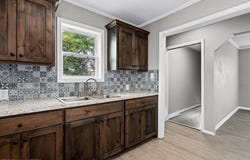 11  N 13th  ST, Van Buren, AR 72956