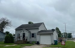1544 Division Street, Webster City, IA 50595