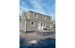 14 West 16th Street, Huntington Station, NY 11746