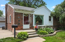 29687 Westfield Street, Livonia, MI 48150