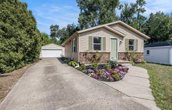 3054 Kensboro Avenue NE, Grand Rapids, MI 49505