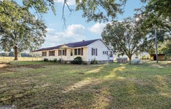 4374 Cannon Road, Loganville, GA 30052