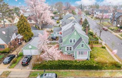 11 Baker Hill Road, Great Neck, NY 11023