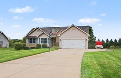 27357 Birmingham Court, Paw Paw, MI 49079