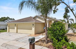 452 LAKE SUZANNE DRIVE, LAKE WALES, FL 33859
