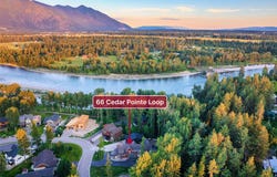 66 Cedar Pointe Loop, Columbia Falls, MT 59912