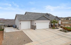 1448 BOOMERS Lp W, Santa Clara, UT 84765