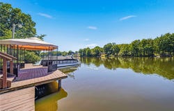 1452 Lake Vue Drive, Roaming Shores, OH 44085