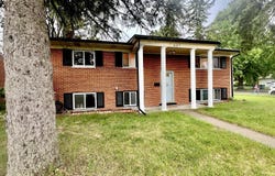 667 Onandaga Avenue, Ypsilanti, MI 48198