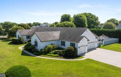 10 STRAWBERRY LN, CAPE MAY, NJ 08204