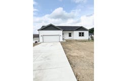 32366 Lilac Lane, Logan, OH 43138