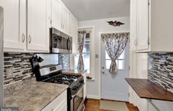 560 MARSHALL Avenue, READING, PA 19606