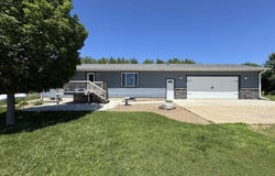 46788 278th St, Lennox, SD 57039