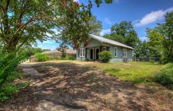 706 Sycamore Street, Commerce, TX 75428