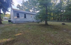 813 HICKORY AVENUE, BROWNS MILLS, NJ 08015